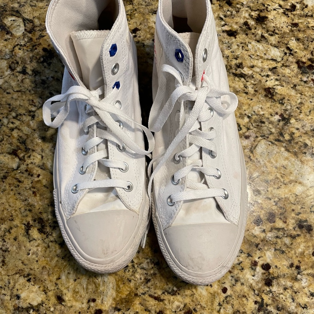Men’s Converse - Picture 2 of 3